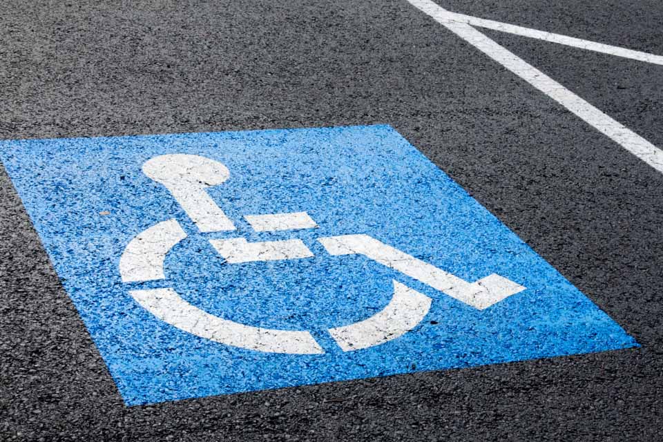 Возле всех спортивных объектов II Европейских игр будут парковочные места для инвалидов