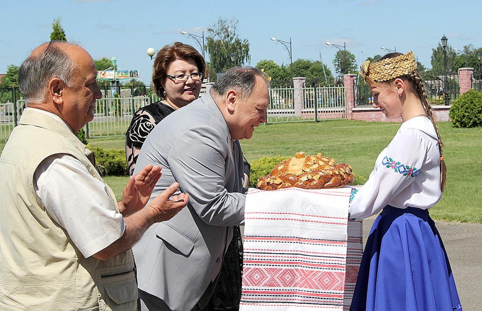 Беларусь и Узбекистан помнят о сыне двух народов
