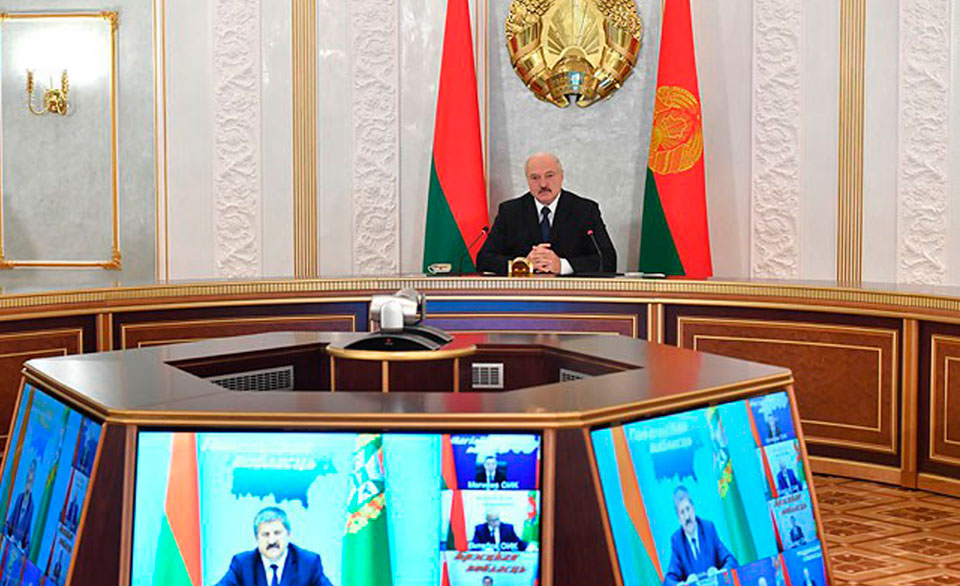«Выполнить железобетонно» — какие задачи поставил Лукашенко на уборочную кампанию
