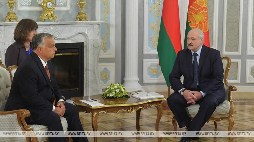 “В формате живого общения” – Лукашенко рассказал о политико-экономических итогах встречи с Орбаном
