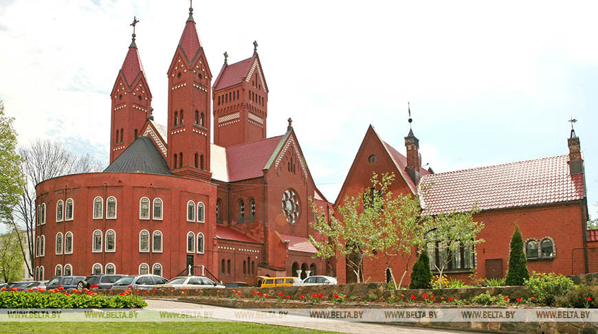 Католики празднуют Рождество Пресвятой Богородицы