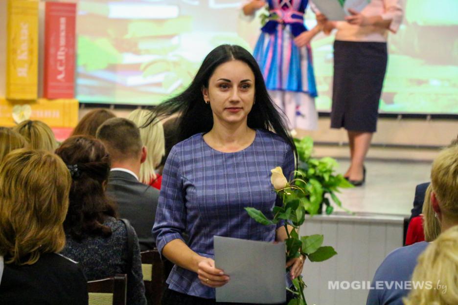 Более 85% школьных учителей и руководителей в Могилевской области – женщины