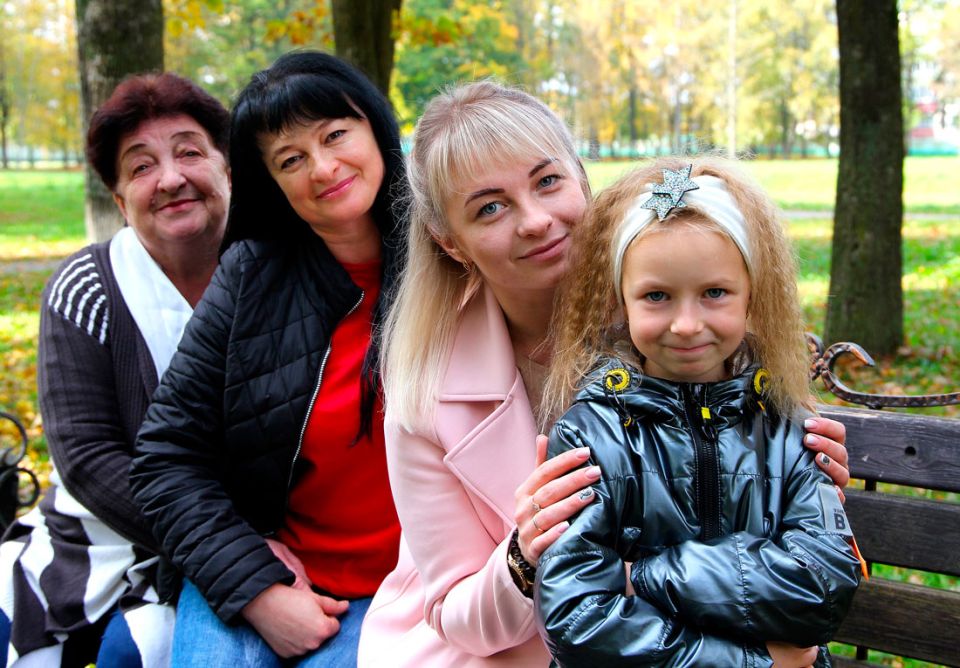 Сегодня — День матери