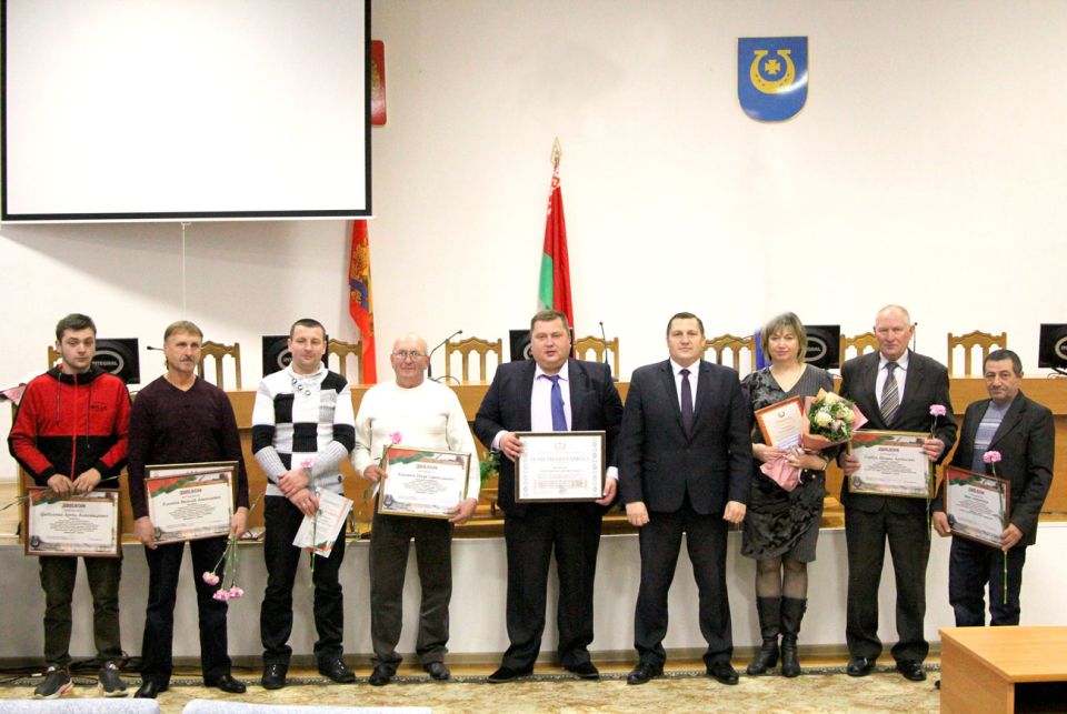 Грамоты к празднику