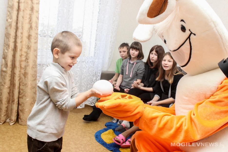 Благотворительный марафон «Согреем детские сердца» стартует в Могилевской области 1 декабря