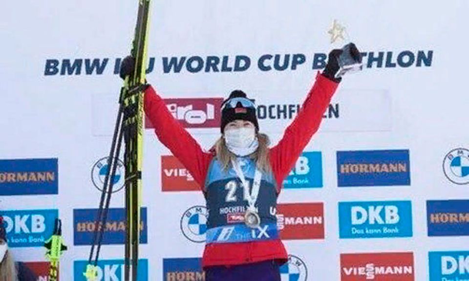 Международный союз биатлонистов признал Динару Алимбекову лучшей спортсменкой третьего этапа Кубка мира