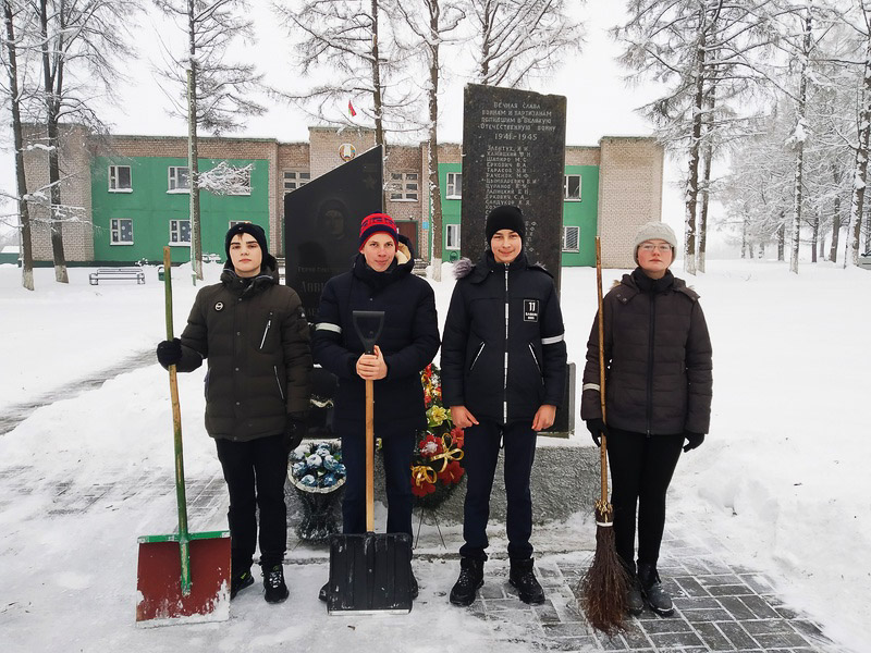 Волонтёры Филатовского УПК провели акцию “Снег”