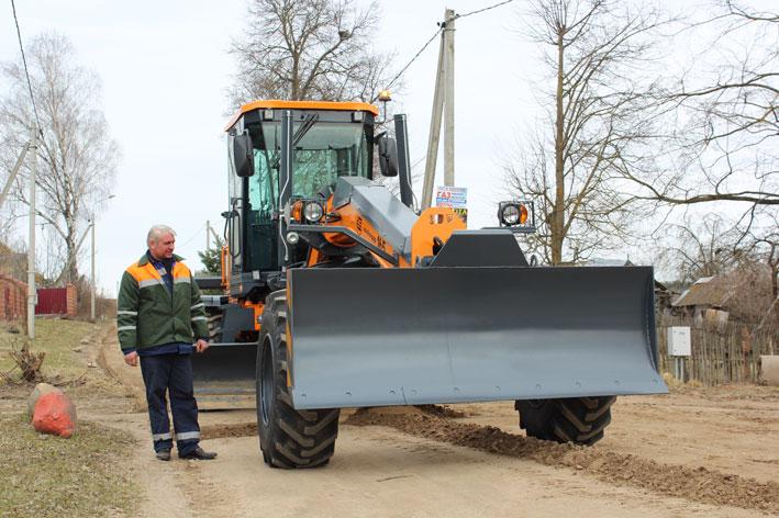 «Могилевоблдорстрой» приобрел в лизинг шесть автогрейдеров