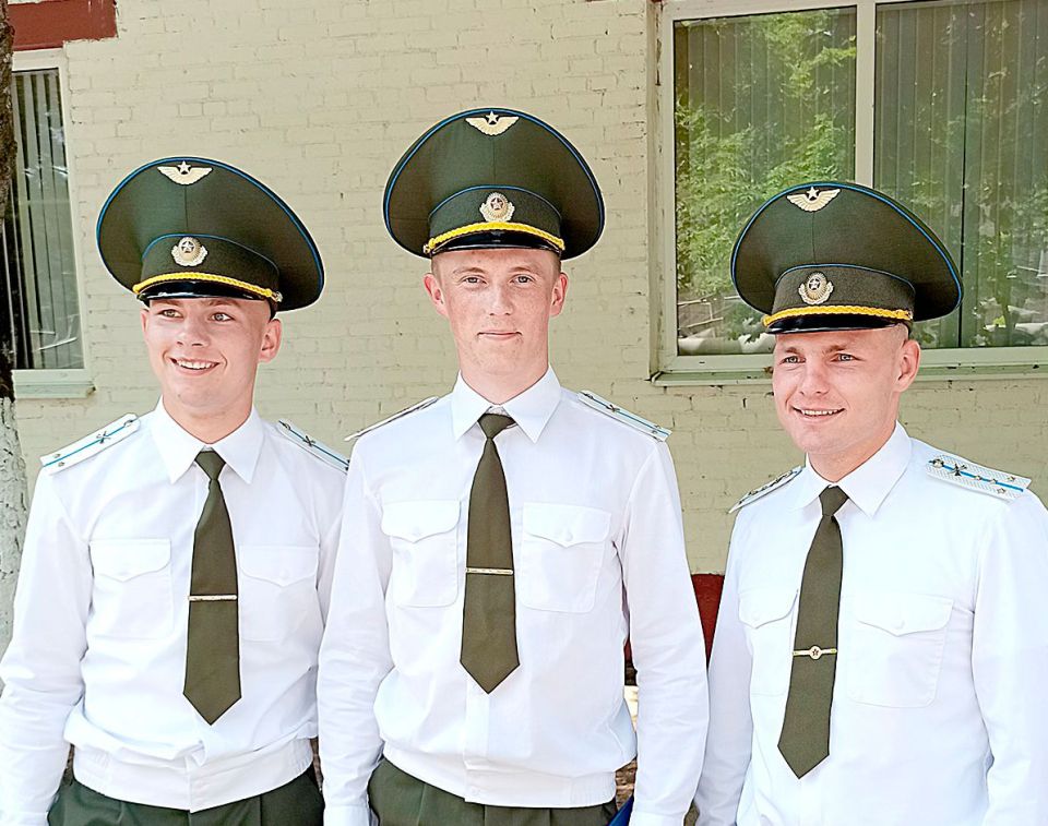 С такими идут в разведку