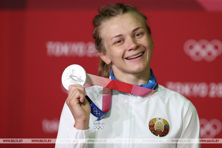 Ирина Курочкина завоевала олимпийское серебро в женской борьбе