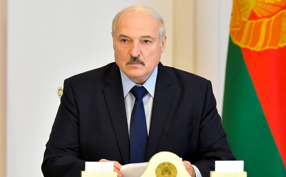 Лукашенко: пусть народное единство станет источником величайшей духовной силы для будущих поколений