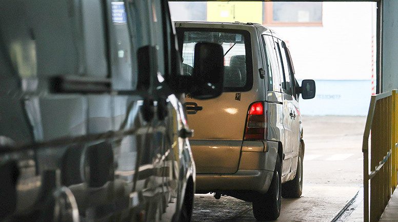 ГАИ призывает водителей и пешеходов к осторожности на дороге в связи с ухудшением погоды
