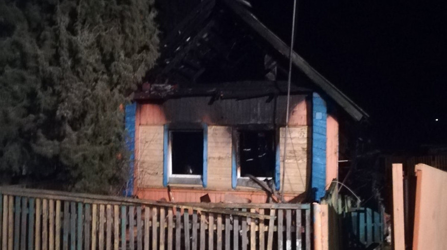 Односельчане спасли пенсионерку при пожаре в Белыничском районе