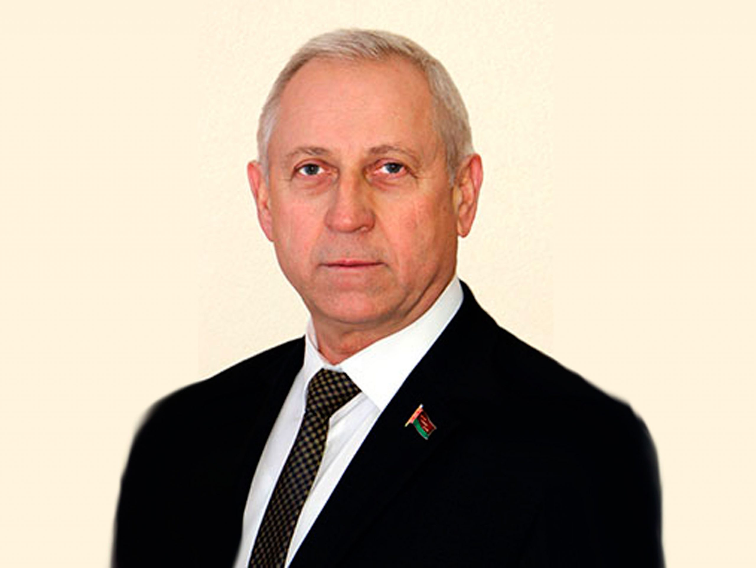 Сергей Храмцов, председатель районного Совета депутатов: мы должны растить своих детей и внуков в атмосфере истинной любви к своей стране