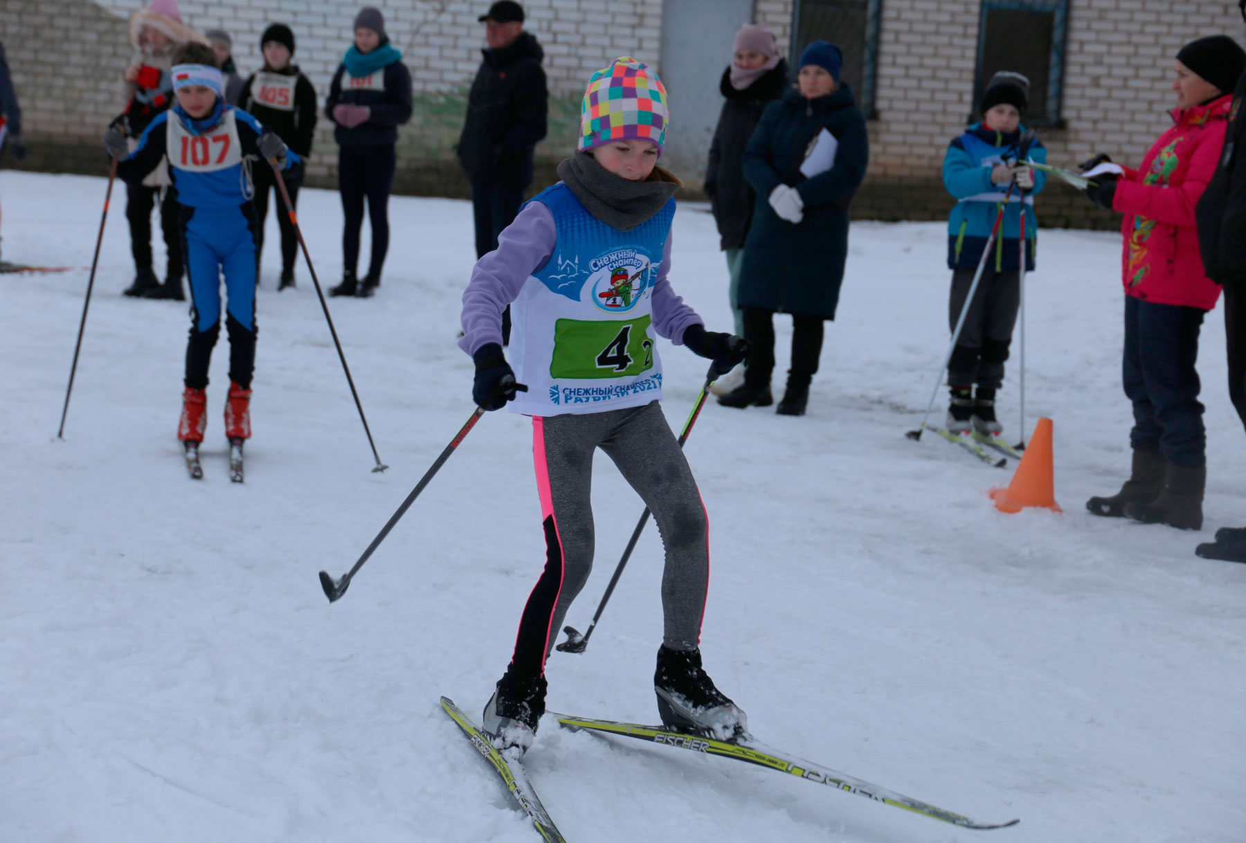 Районные соревнования по биатлону «Снежный снайпер-2022» приглашали школьников Круглянщины