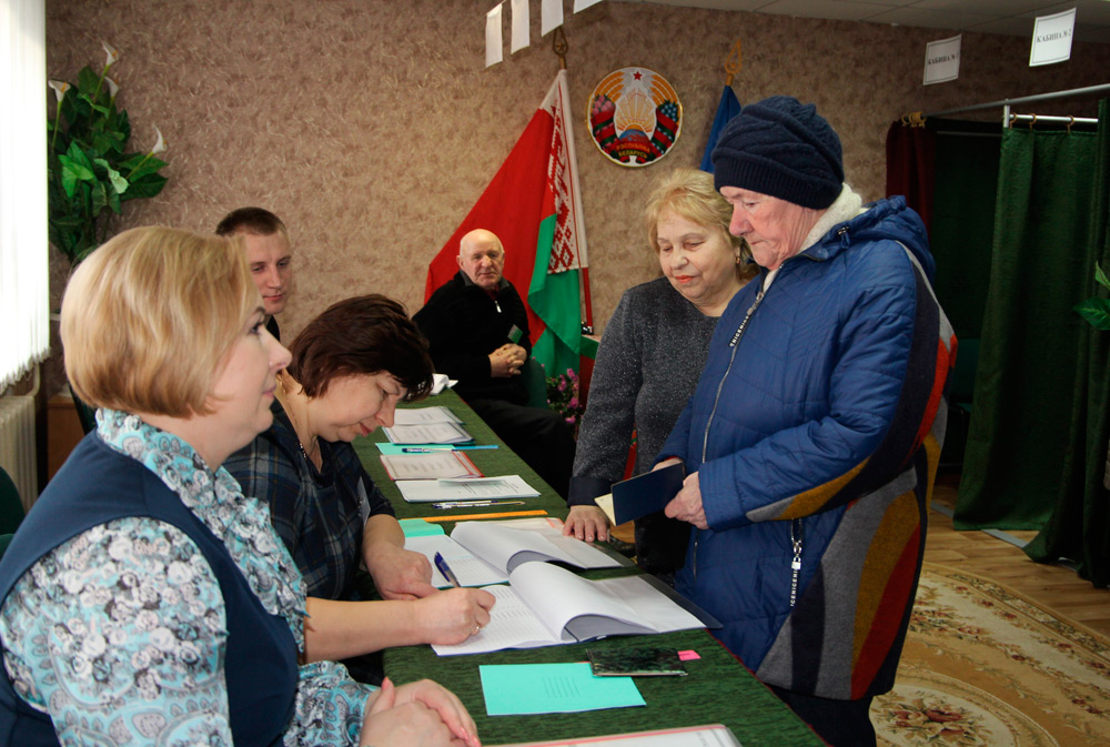 Круглянщина голосует. Видео
