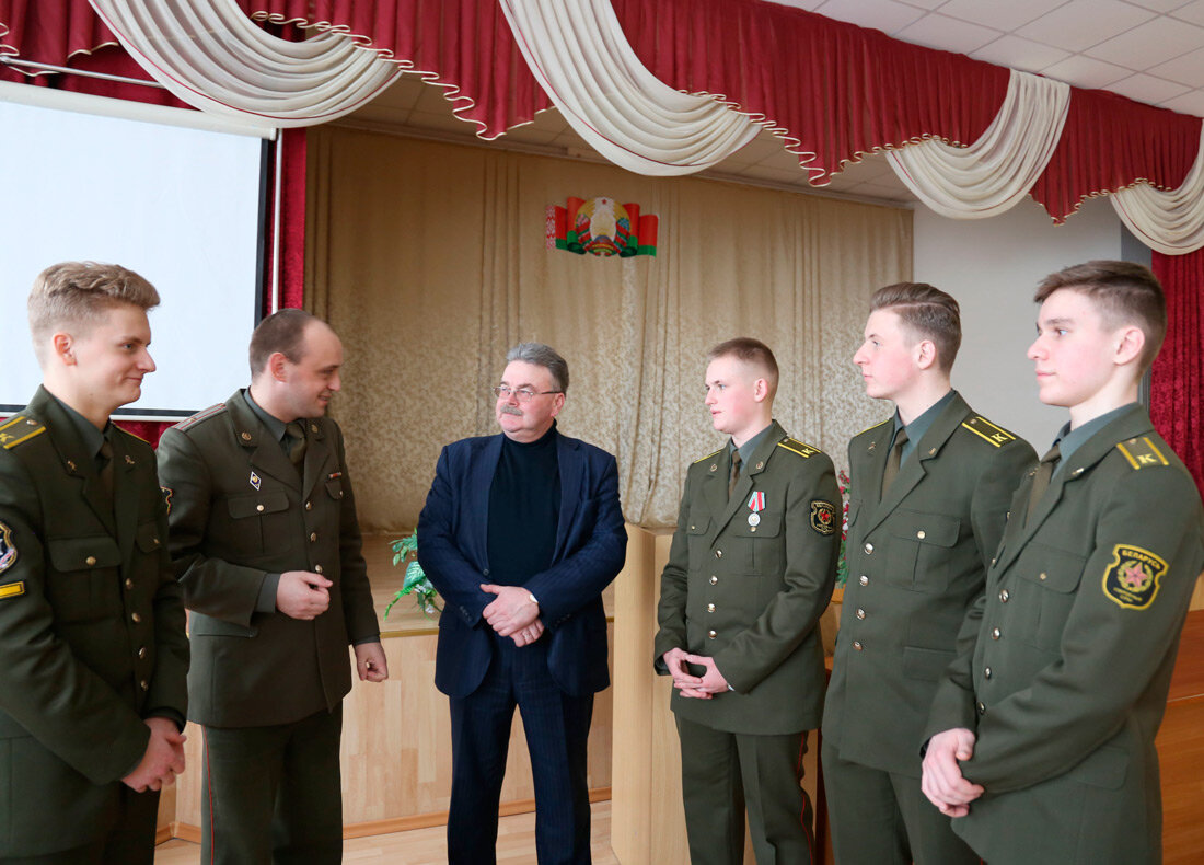 Есть такая профессия – Родину защищать