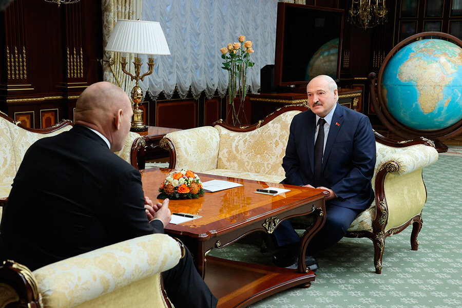 Президент Беларуси встретился с Александром Карелиным