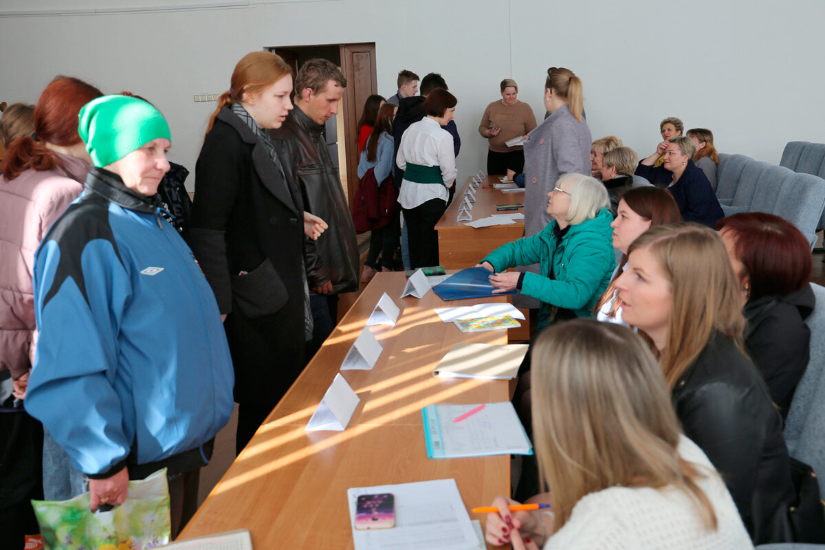 «Ярмарка вакансий» прошла сегодня в Круглом