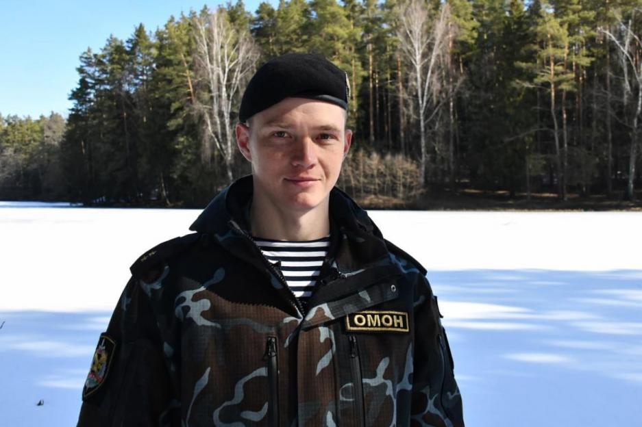 В Могилеве сотрудник ОМОН спас рыбака, провалившегося под лед