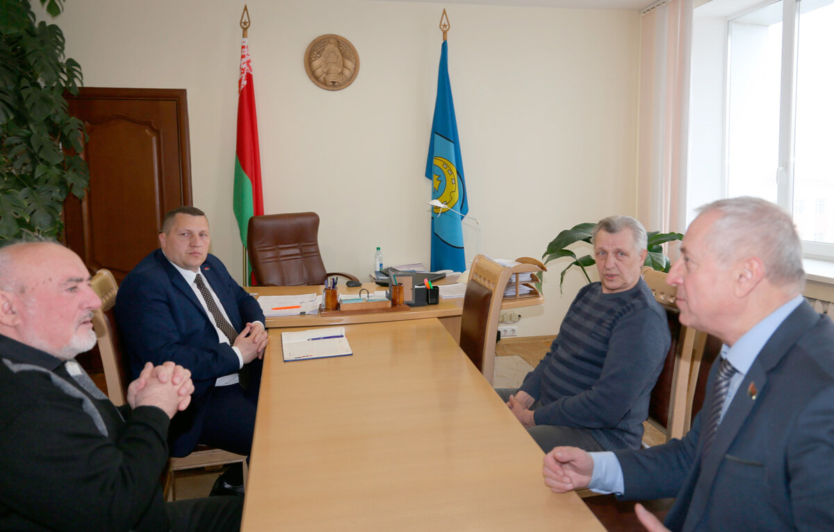 Листая страницы славной биографии