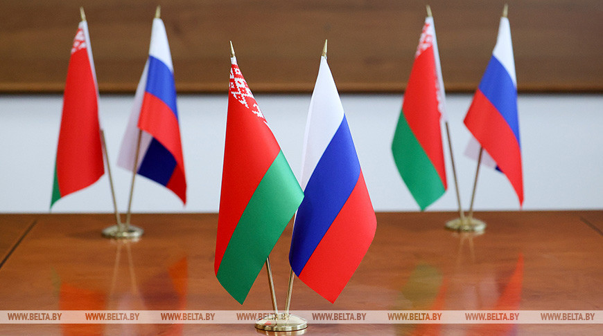 Лукашенко в Санкт-Петербурге встретился с губернатором Бегловым