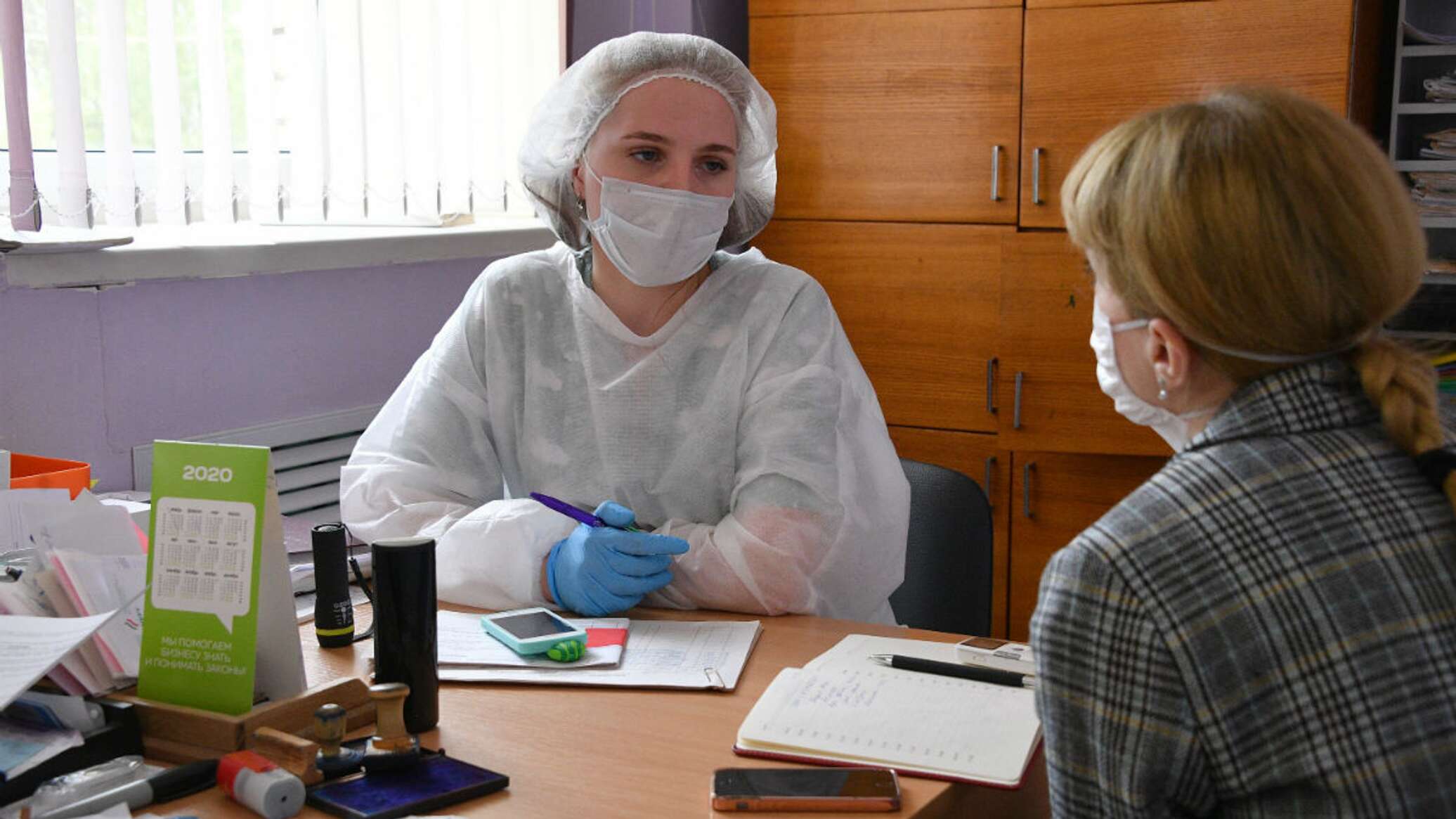 В Беларуси анонсировали в ближайшее время повышение зарплат медикам