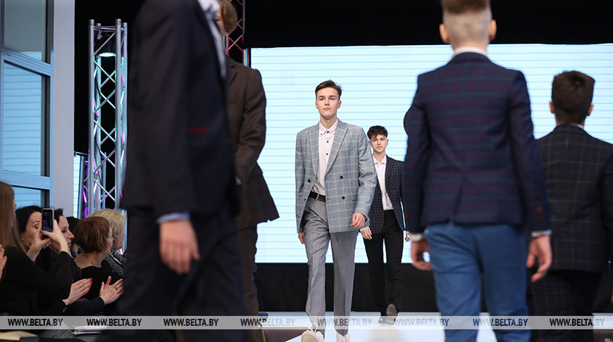 У каждой школы — своя форма: как ее будут выбирать и где шить