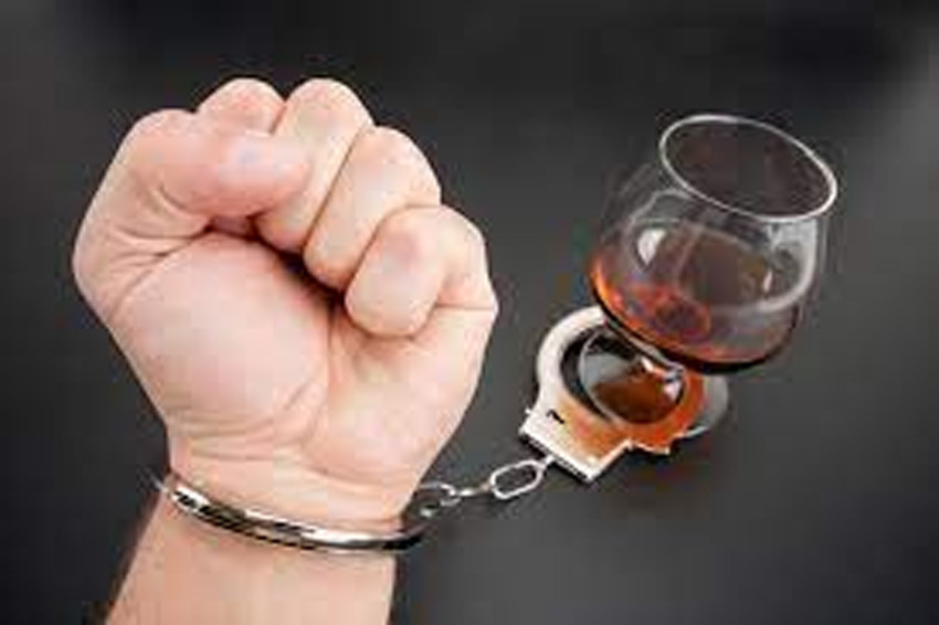 Увеличение потребления алкогольных напитков сопровождается ростом преступности.