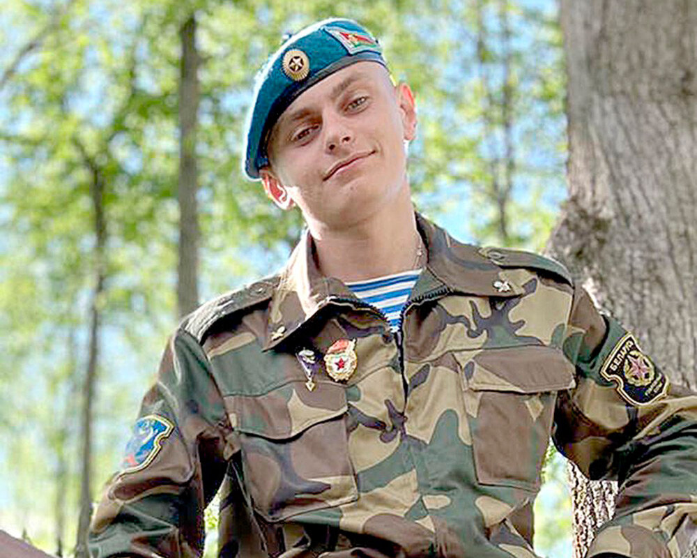 Армия — школа мужественных