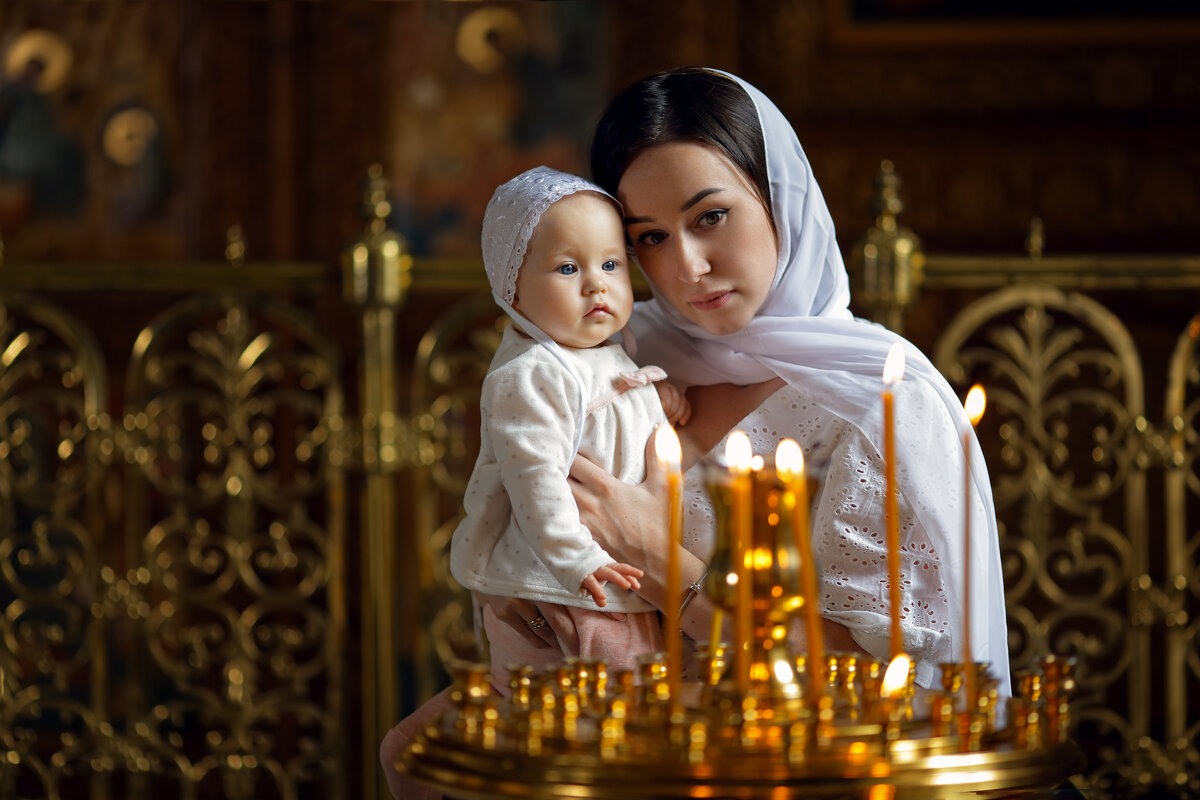 Православные верующие празднуют Вознесение Господне