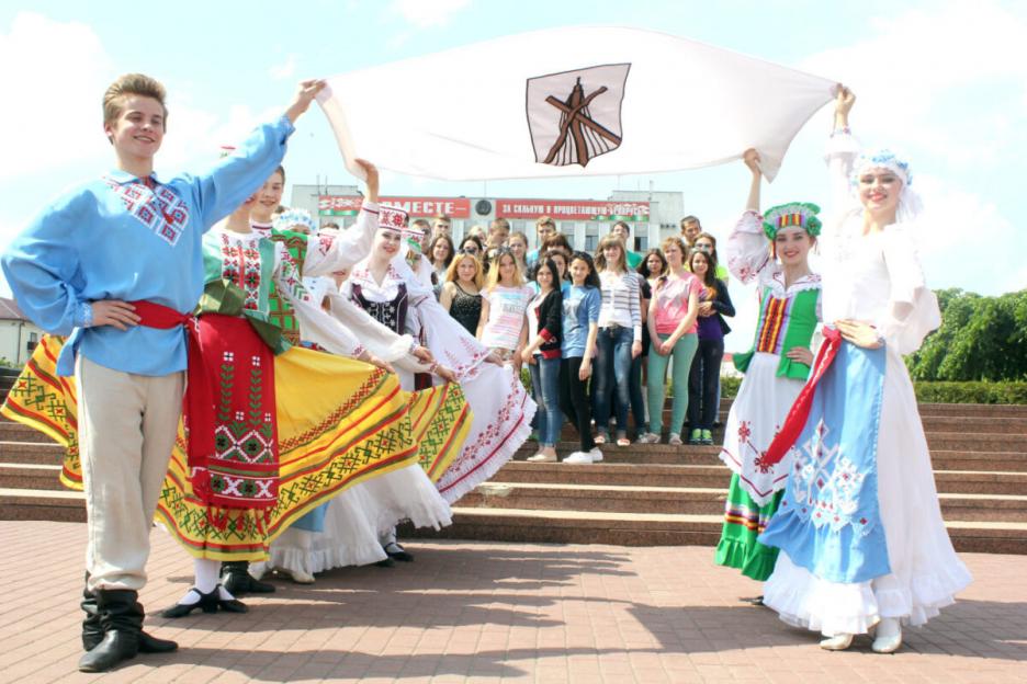 Опубликована программа XVI Международного фестиваля народного творчества «Венок дружбы», который пройдет в Бобруйске 23-27 июня