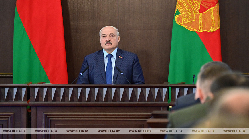 Лукашенко – управленцам: если кто-то не тянет, надо будет уходить