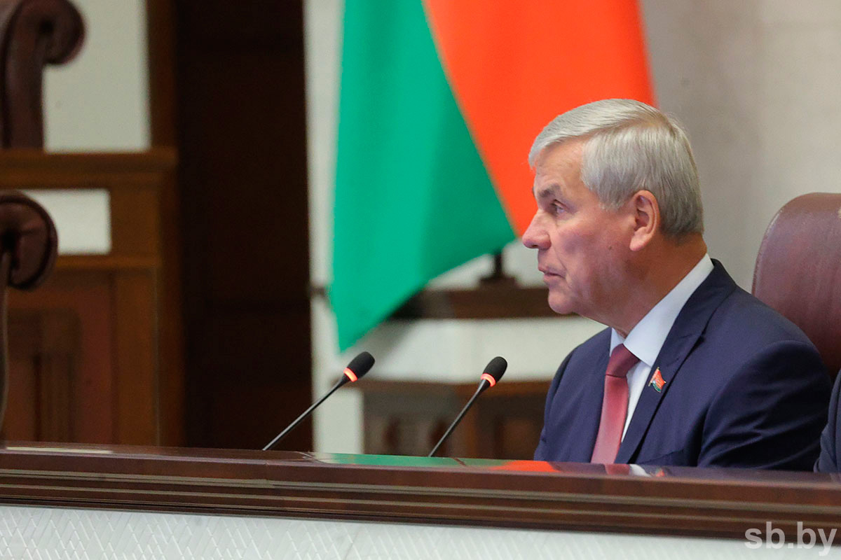 Андрейченко: на каждом из нас сегодня лежит личная ответственность за судьбу нашей Родины