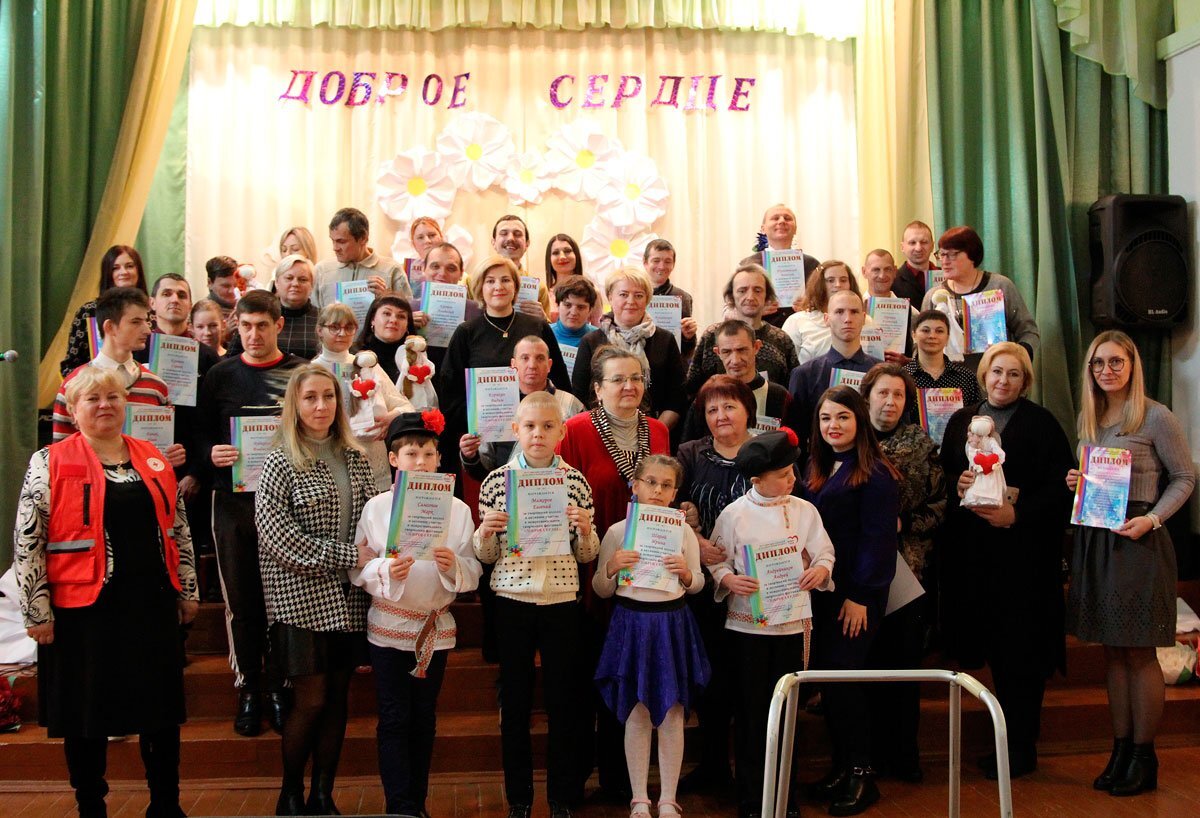 Межрегиональный творческий фестиваль «Доброе сердце» состоялся сегодня на базе Круглянского ЦТДиМ «Радуга»
