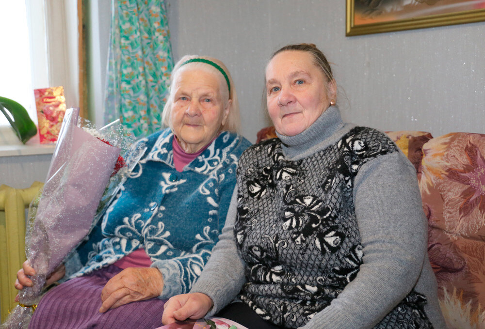 Сегодня на Круглянщине поздравления принимала участница трудового фронта Надежда Шинкарёва