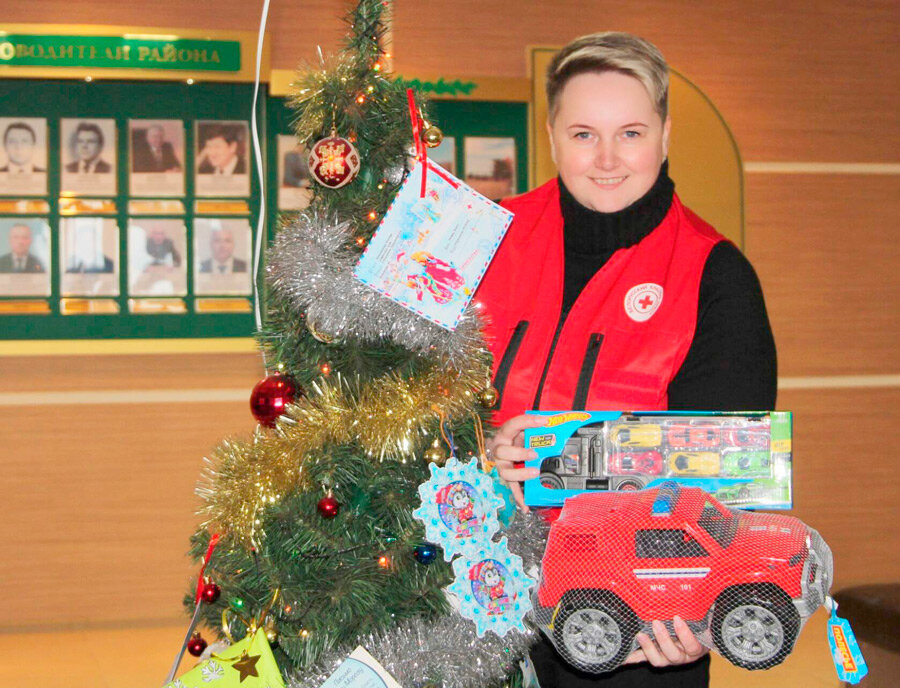 Белорусское Общество Красного Креста проводит акцию «Ёлка желаний»