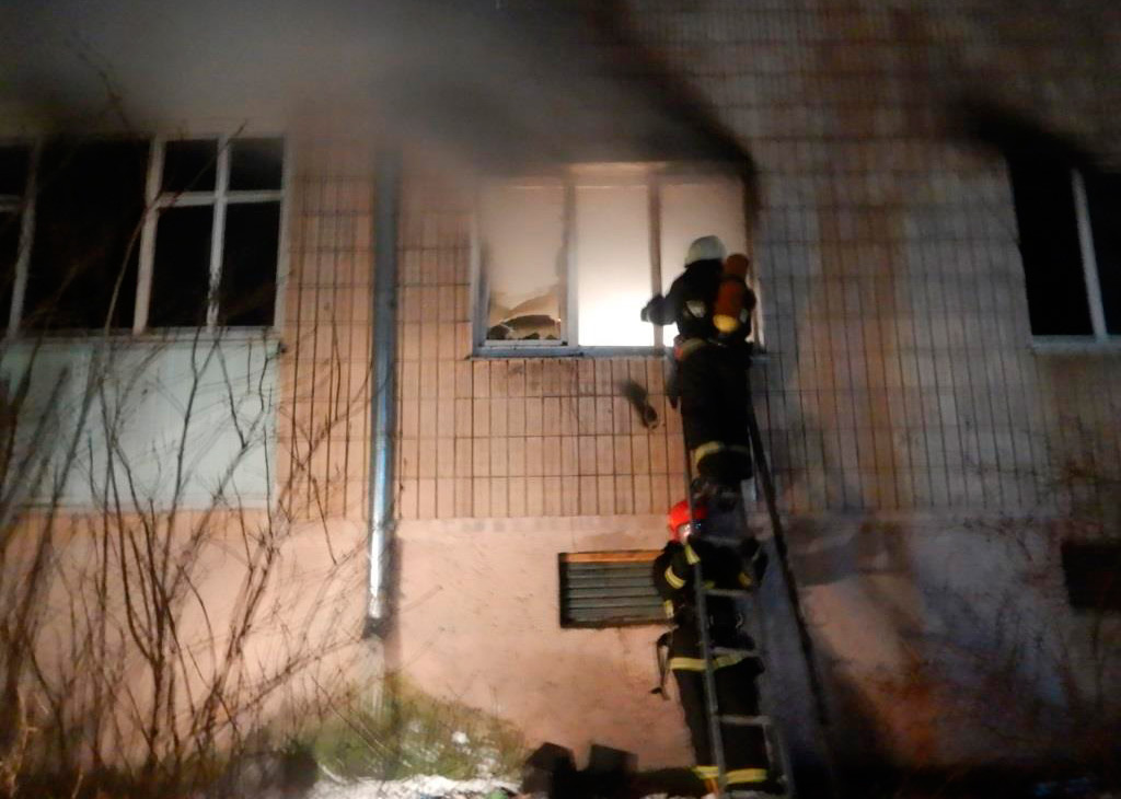 В области за выходные произошло 11 пожаров, один человек погиб