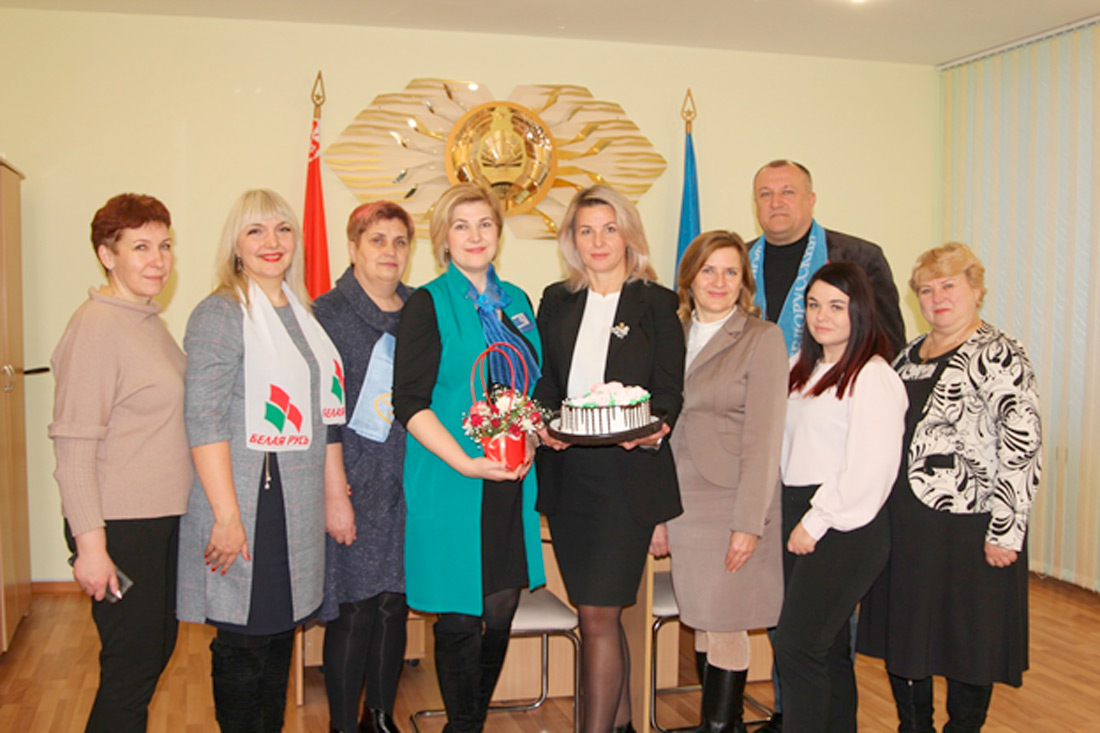 С их службы начинается судьба