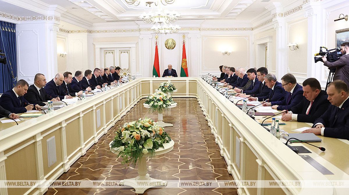 Лукашенко о выполнении союзных программ: часть важных для нас мероприятий идет с отставанием от графиков