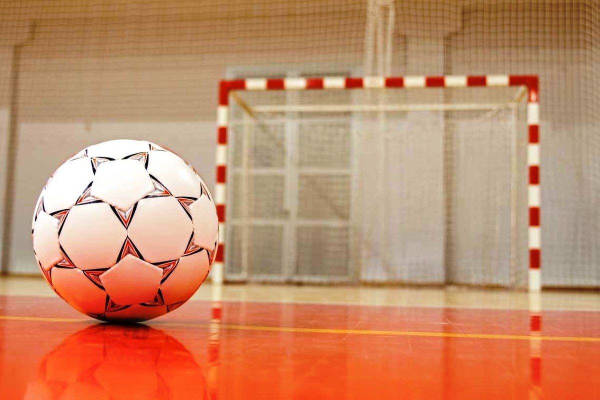 Сегодня в спортивном зале ДЮСШ стартует традиционный турнир по мини-футболу