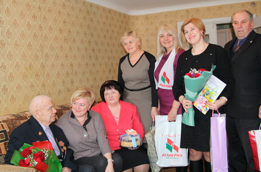 Свой 104-й день рождения отметил старейший житель Круглянского района — Василий Дмитриевич Евдокименко