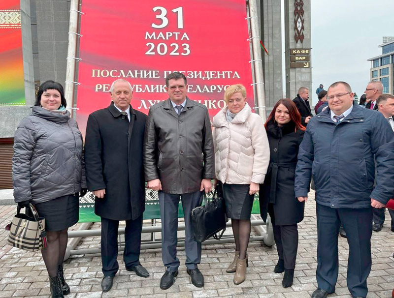 Делегация Круглянского района отправилась во Дворец Республики, где Президент обратится с Посланием к белорусскому народу и парламенту