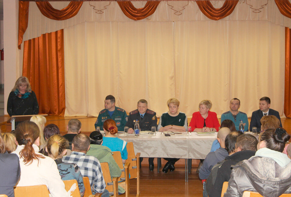 Межведомственное родительское собрание «От неблагополучия до несчастья – один шаг!» состоялось на базе ГУО «Средняя школа №2 г.Круглое»