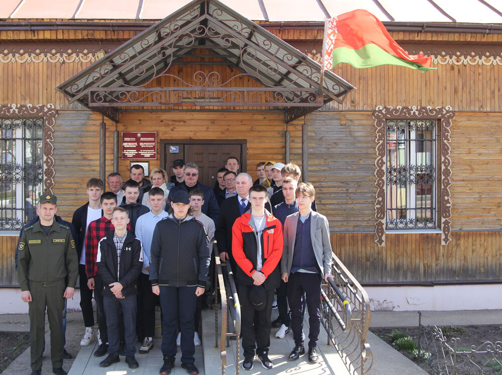 Беречь мирную жизнь своей страны – удел мужественных: сегодня в Круглом прошел уже ставший доброй традицией День призывника