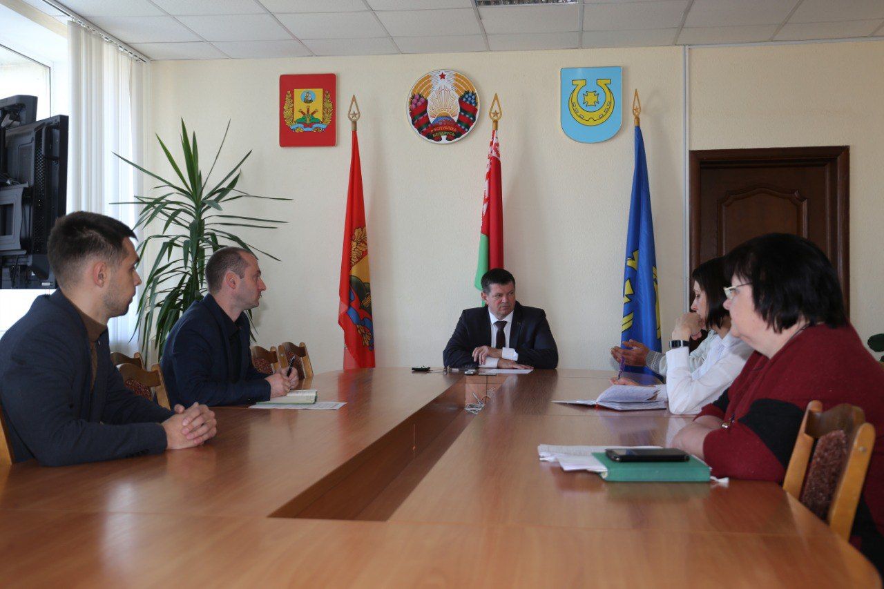 С какими вопросами обращались на прием к председателю райисполкома