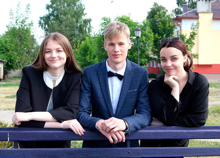 Их заветный сотенный рубеж