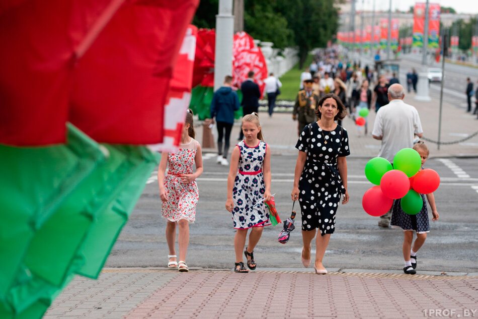 Вместо дополнительного выходного – сокращение рабочих дней на один час. Что меняется в трудовых отношениях