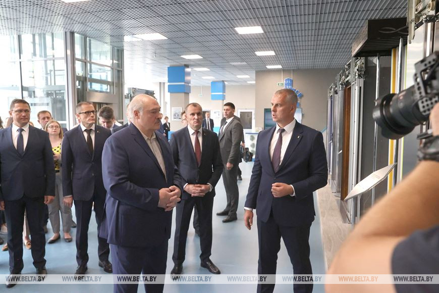 Лукашенко: отсутствие дисциплины — это провал, провал — это война