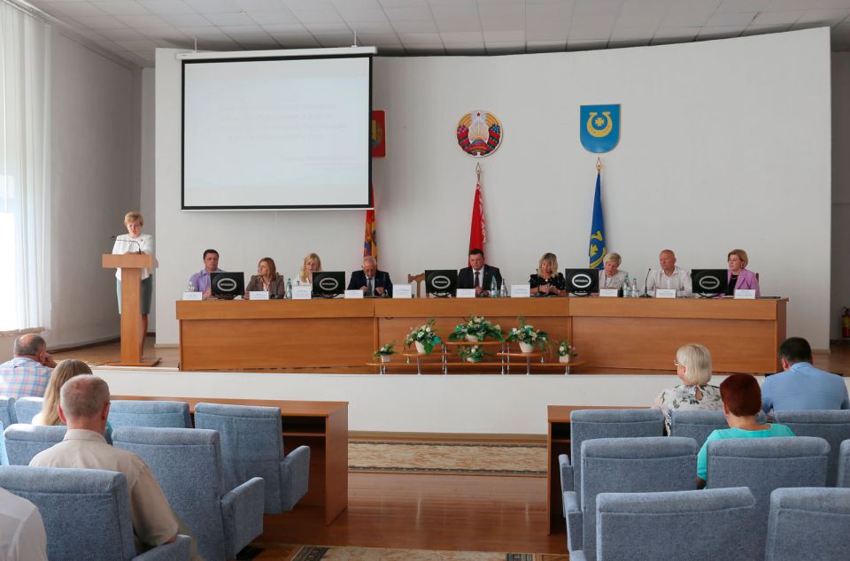Заседание районного исполнительного комитета прошло сегодня в Круглом
